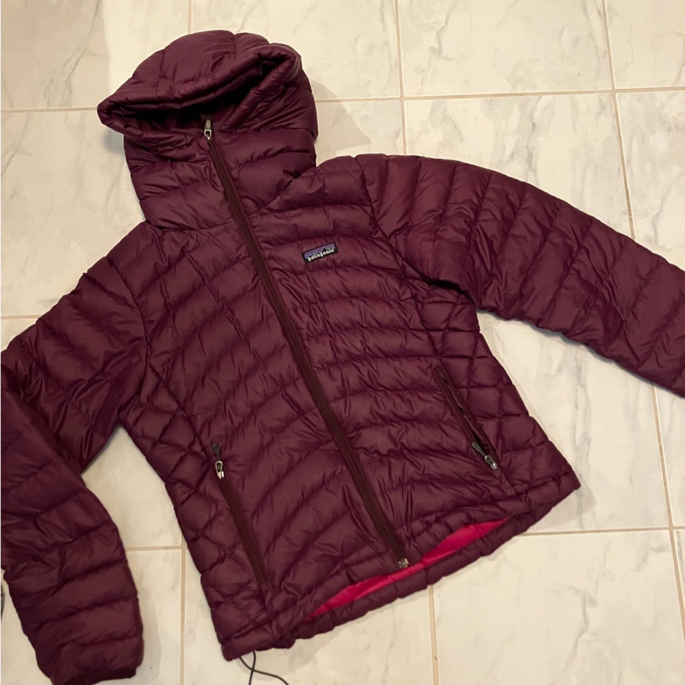 Patagonia Women's Puffer Jacket - Burgundy